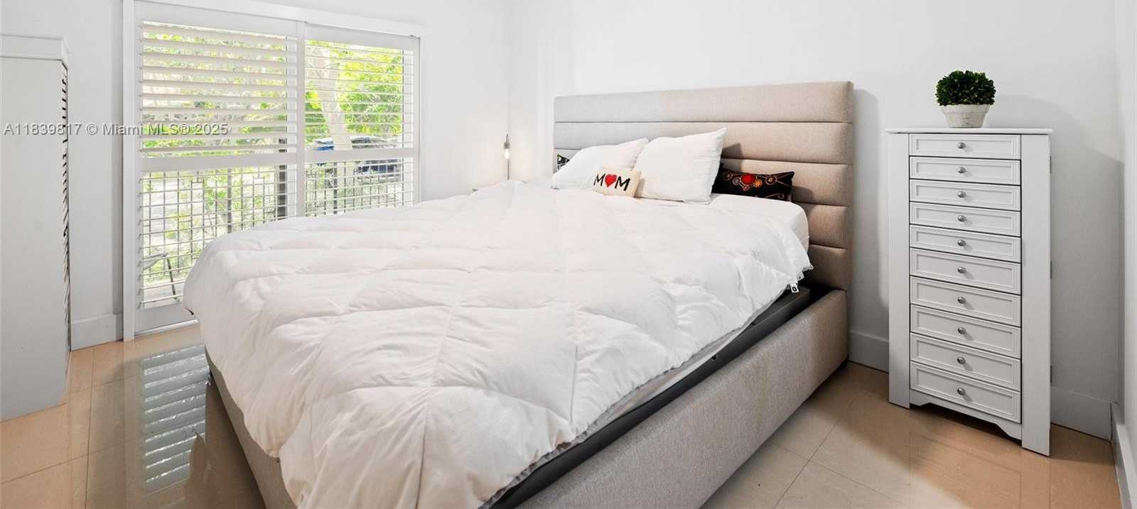 Small Image of 2511 TEQUESTA LN, Coconut Grove Number 15