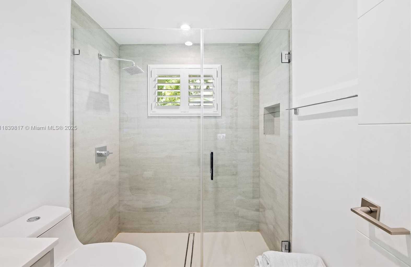 Small Image of 2511 TEQUESTA LN, Coconut Grove Number 18