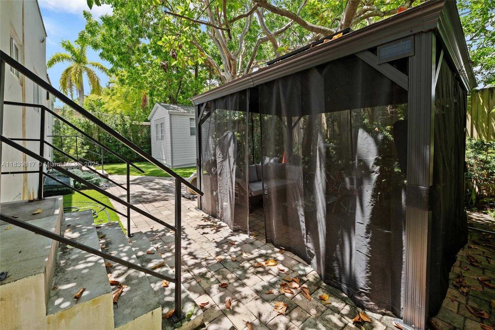 Small Image of 2511 TEQUESTA LN, Coconut Grove Number 22