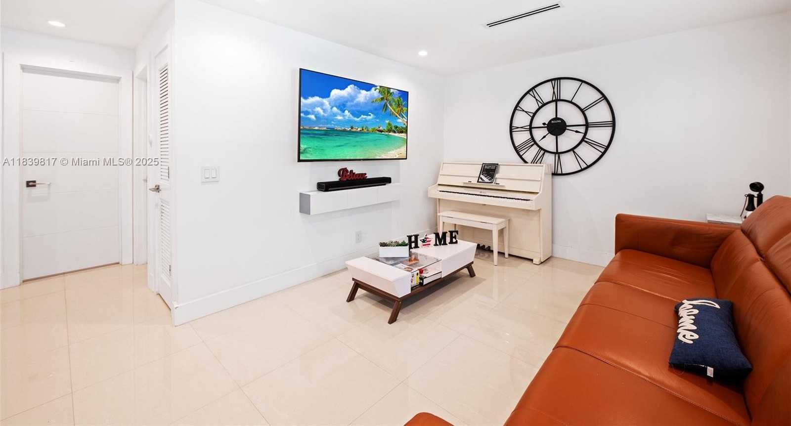 Small Image of 2511 TEQUESTA LN, Coconut Grove Number 8