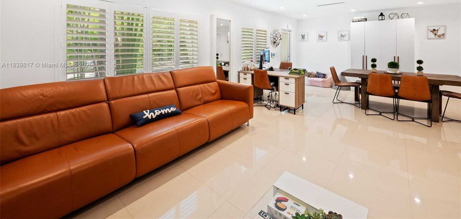 Small Image of 2511 TEQUESTA LN, Coconut Grove Number 9