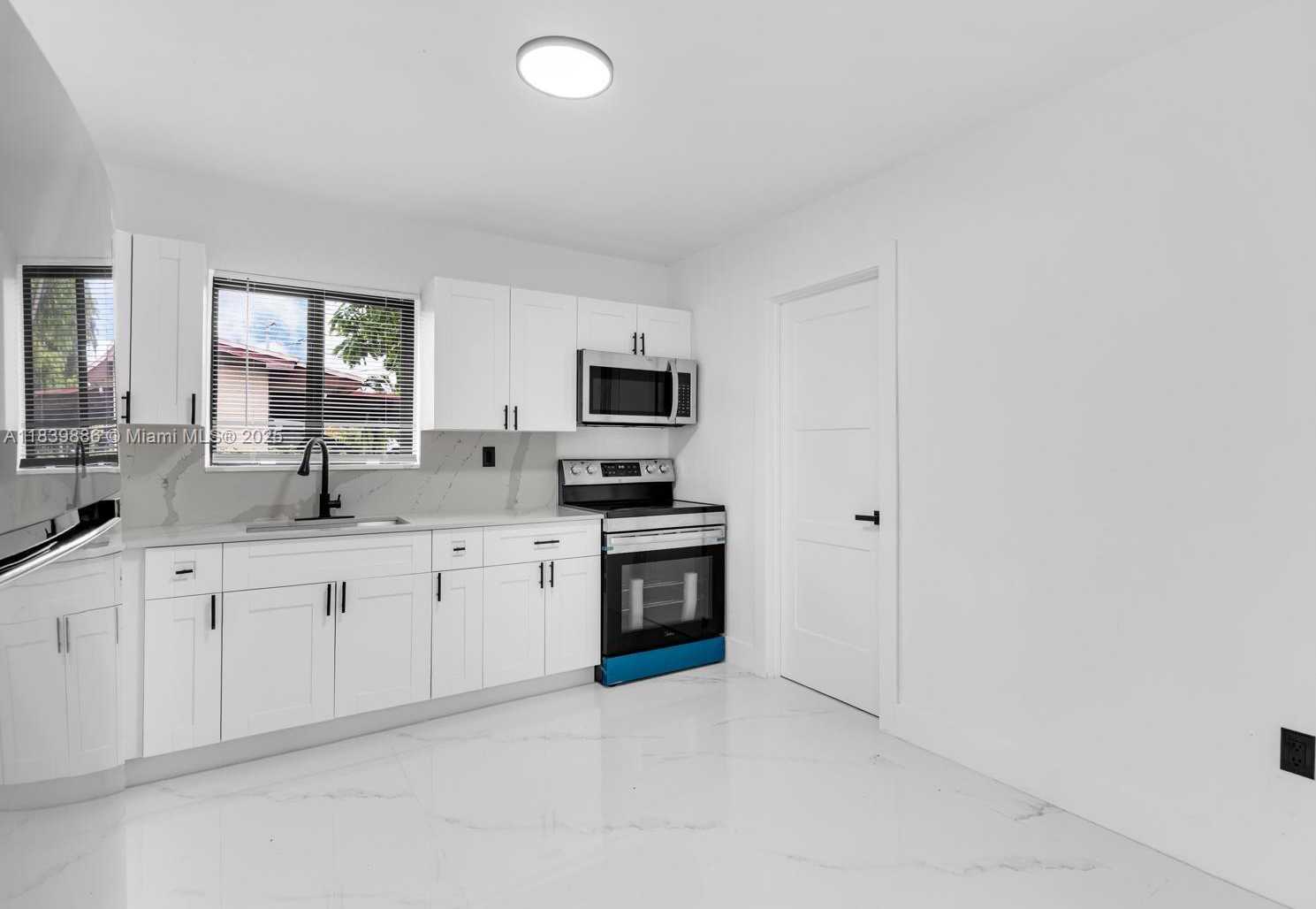 Small Image of 1041 NORTH WEST 199TH ST, Miami Gardens Number 12