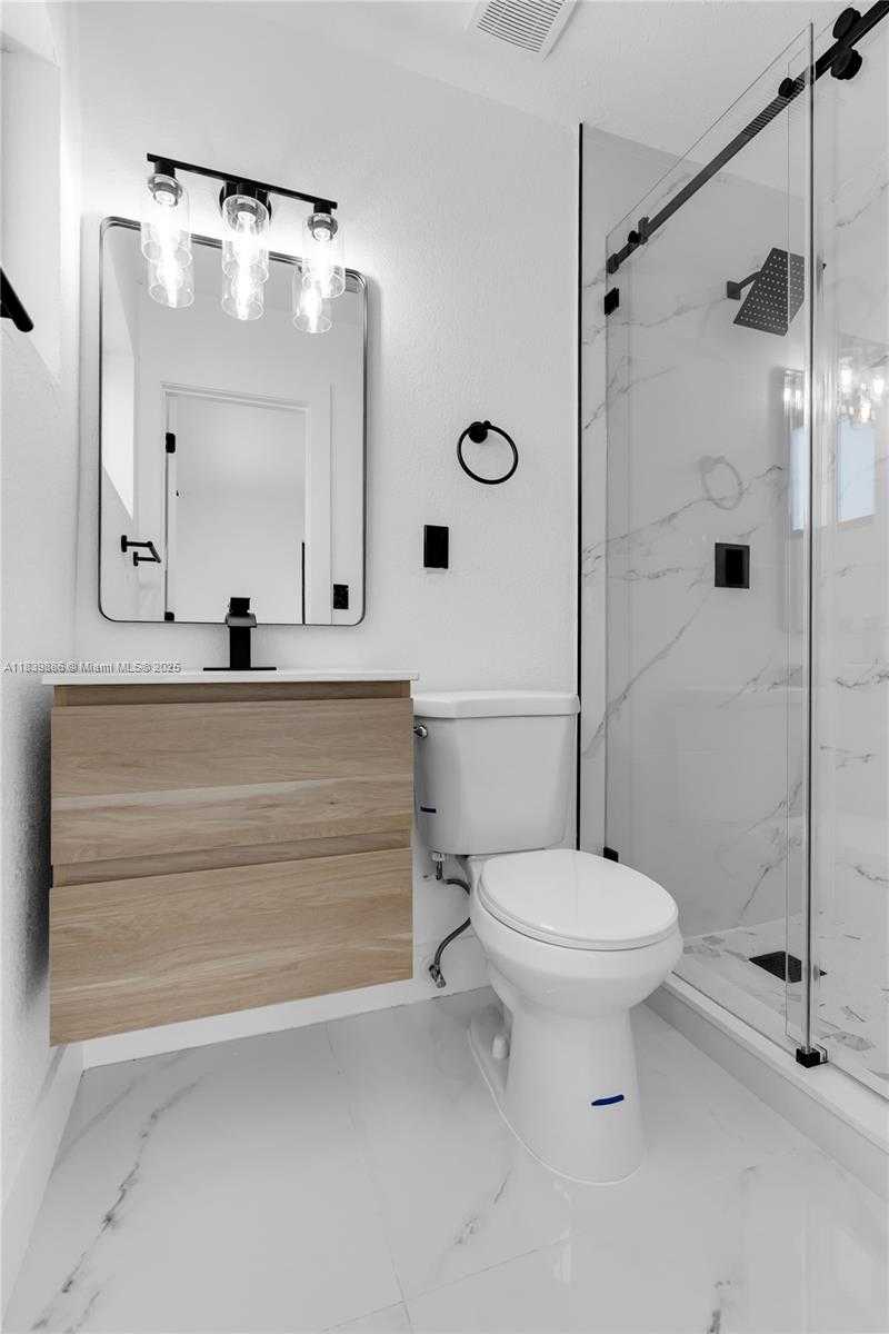 Small Image of 1041 NORTH WEST 199TH ST, Miami Gardens Number 25
