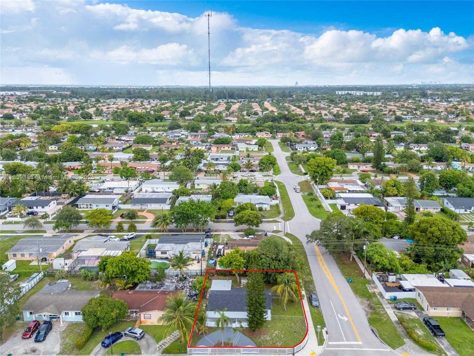 Small Image of 1041 NORTH WEST 199TH ST, Miami Gardens Number 29