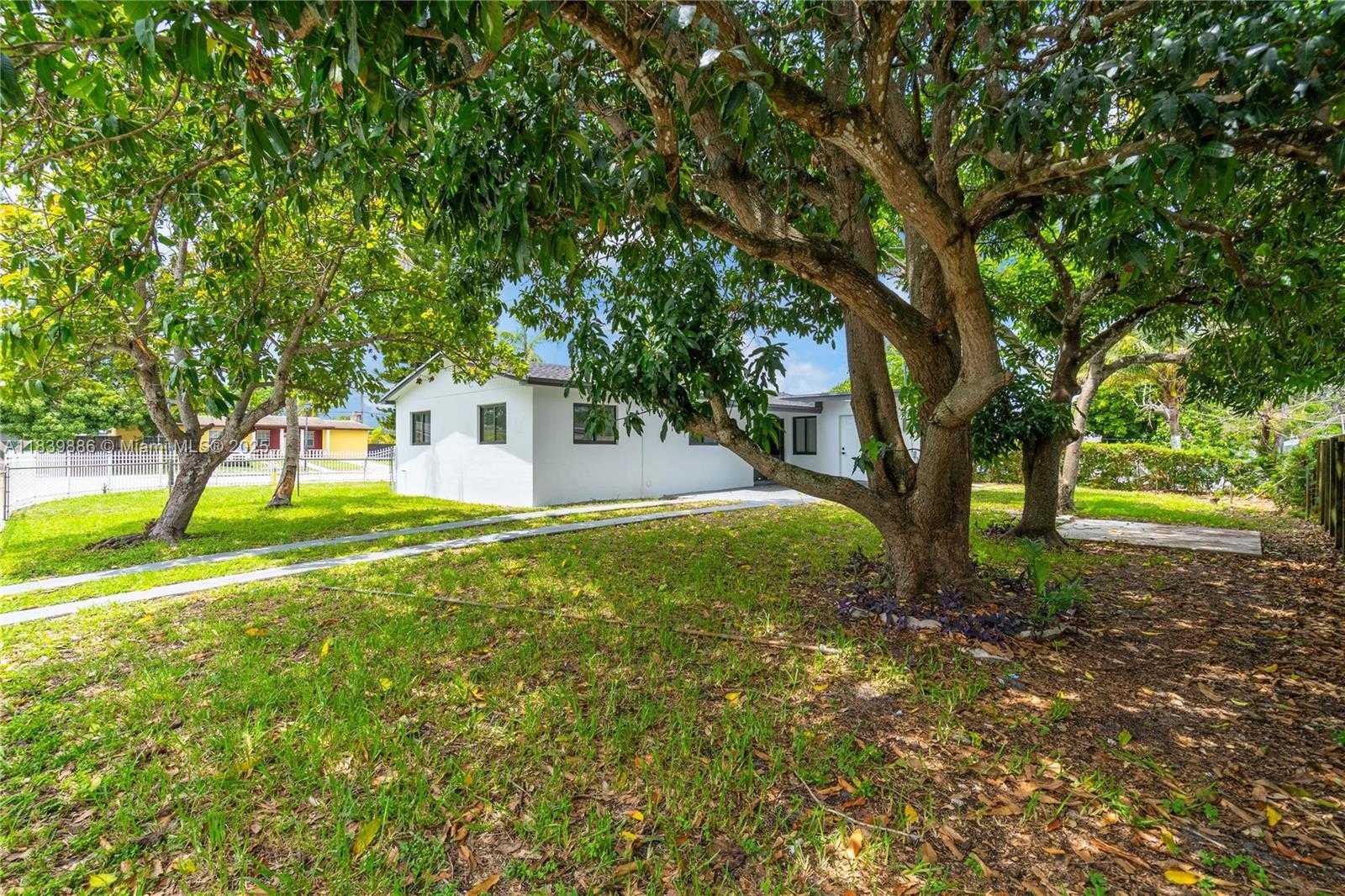 Small Image of 1041 NORTH WEST 199TH ST, Miami Gardens Number 5