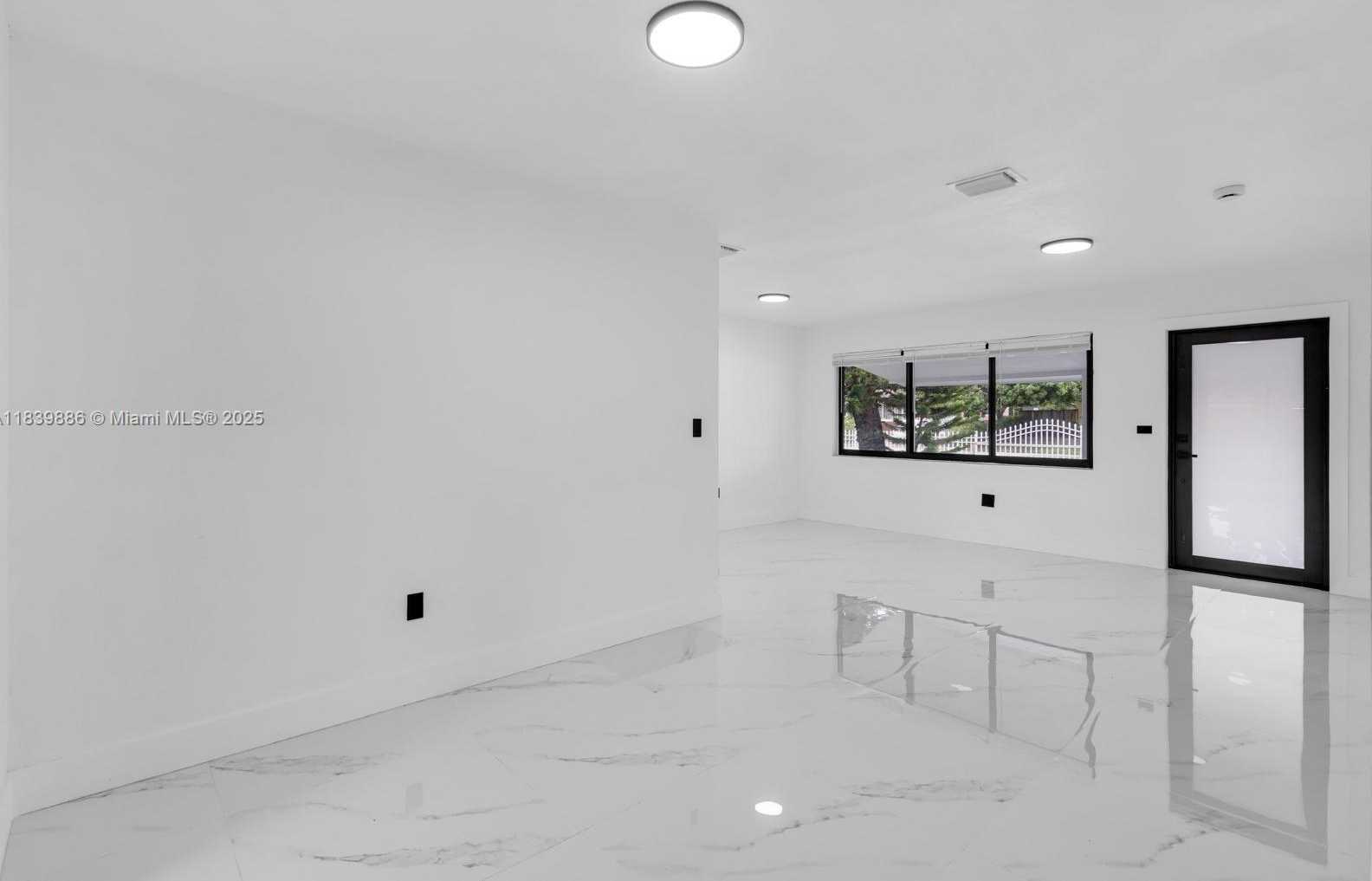 Small Image of 1041 NORTH WEST 199TH ST, Miami Gardens Number 9