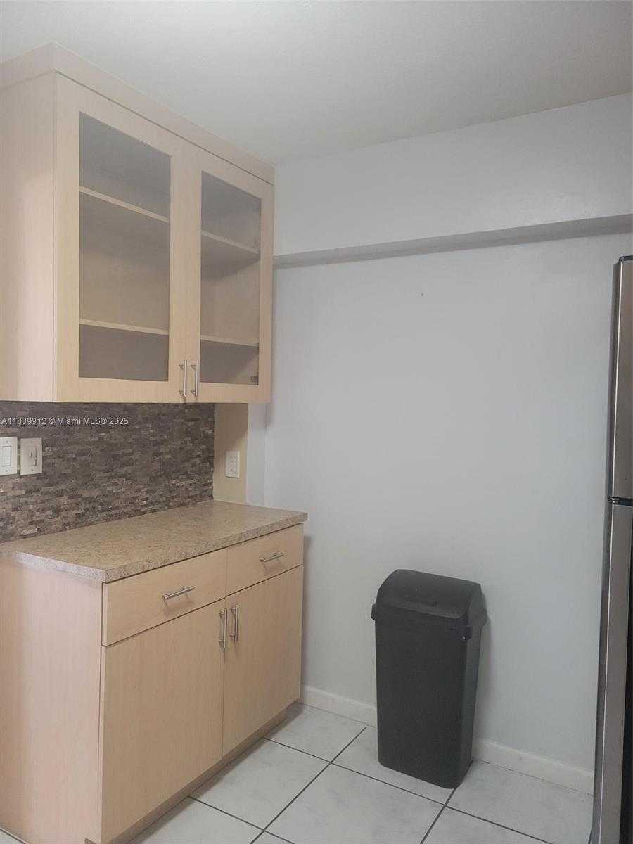 Small Image of 305 NORTH WEST OPA LOCKA BLVD, North Miami Number 14