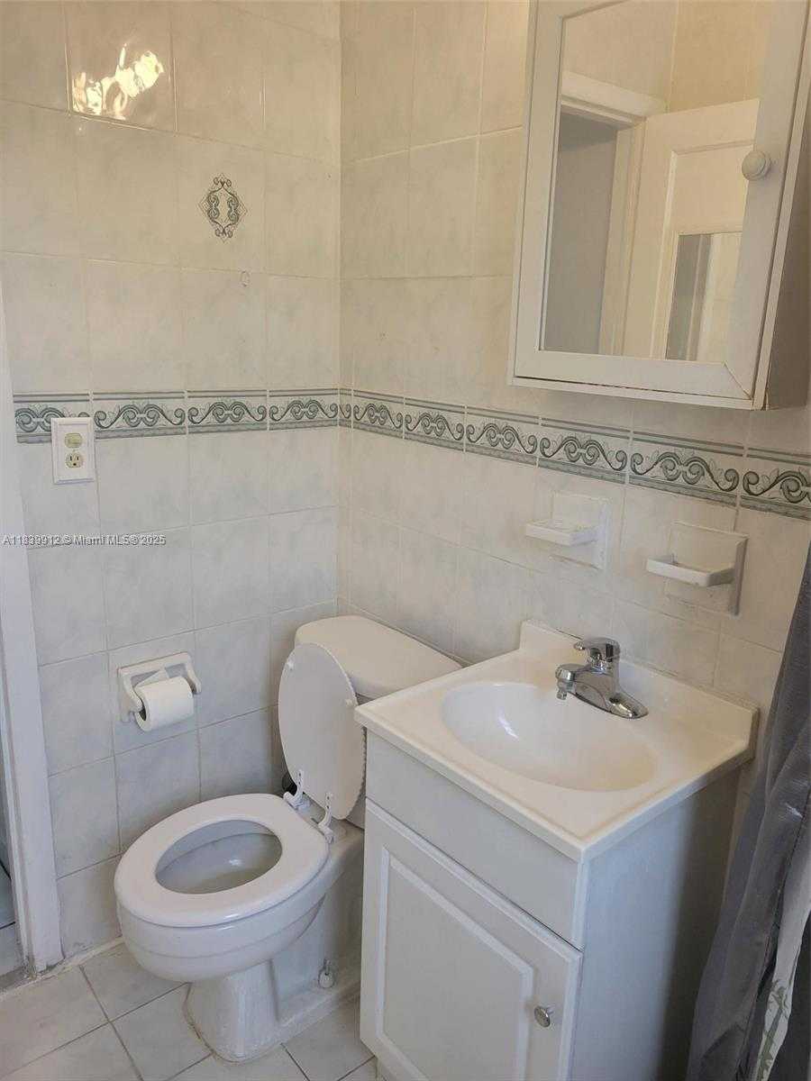 Small Image of 305 NORTH WEST OPA LOCKA BLVD, North Miami Number 18
