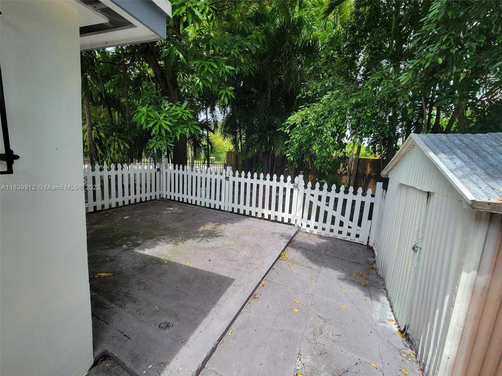 Small Image of 305 NORTH WEST OPA LOCKA BLVD, North Miami Number 25