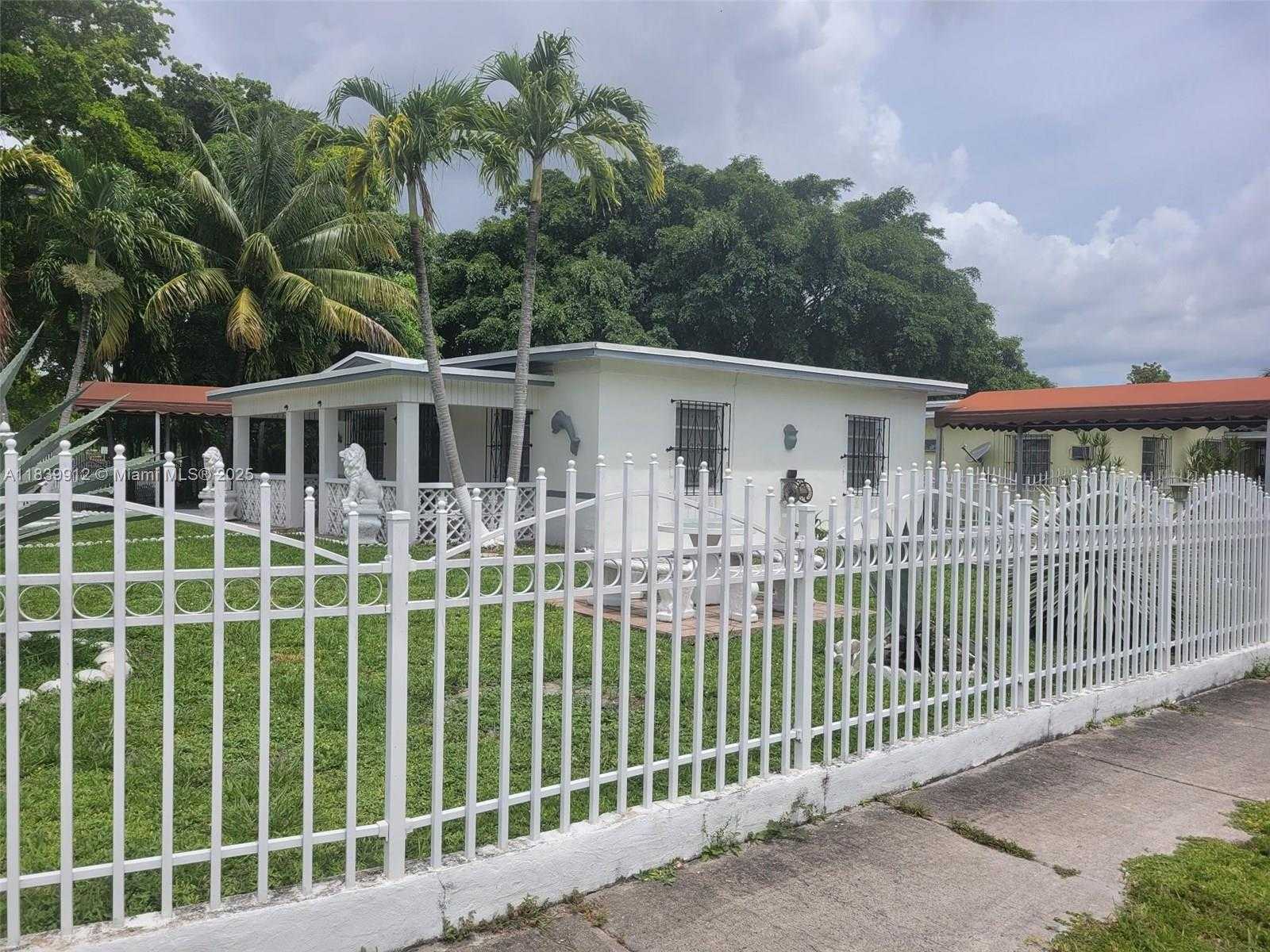Small Image of 305 NORTH WEST OPA LOCKA BLVD, North Miami Number 27