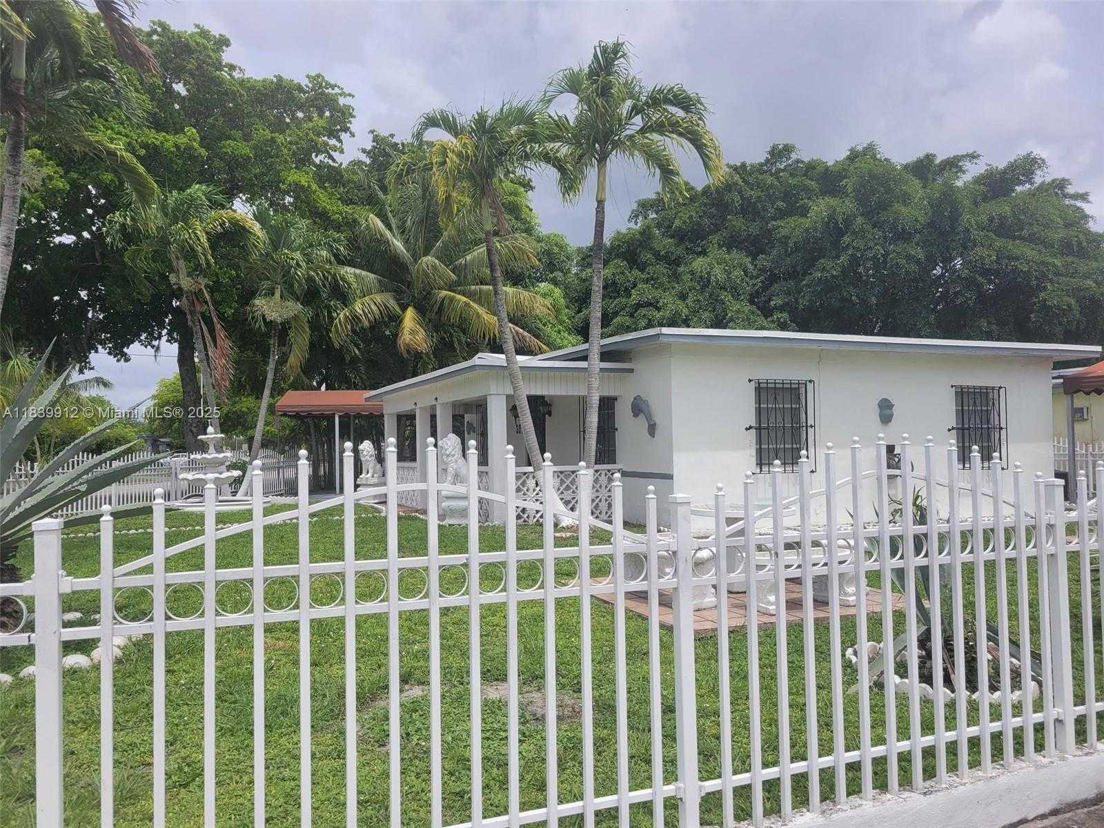 Small Image of 305 NORTH WEST OPA LOCKA BLVD, North Miami Number 29