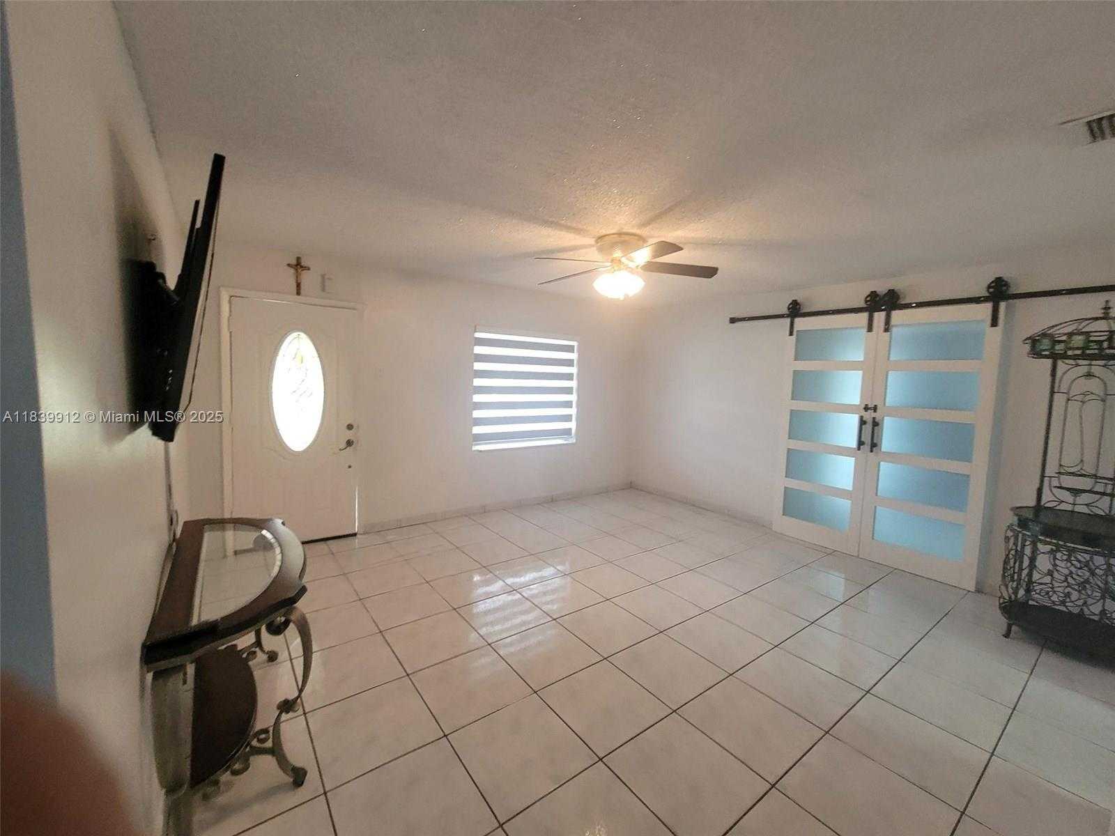 Small Image of 305 NORTH WEST OPA LOCKA BLVD, North Miami Number 6