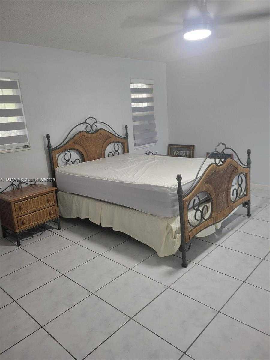 Small Image of 305 NORTH WEST OPA LOCKA BLVD, North Miami Number 8