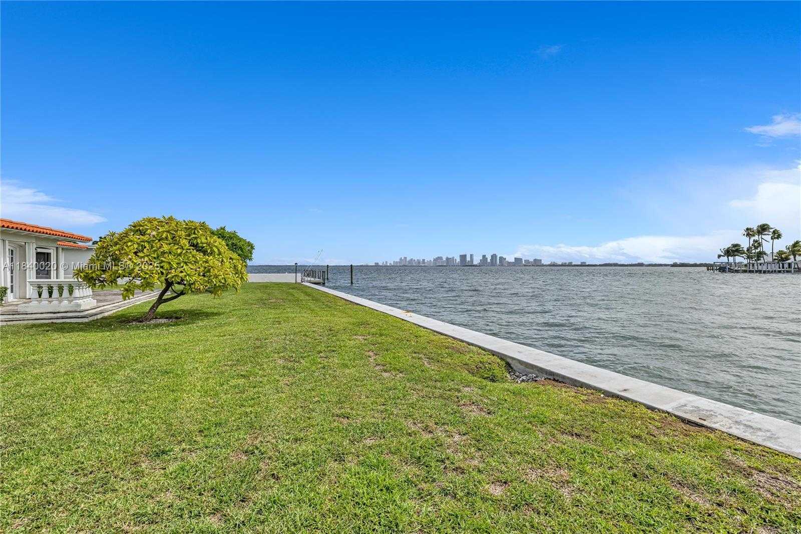 Small Image of 7500 WEST TREASURE DR, North Bay Village Number 22