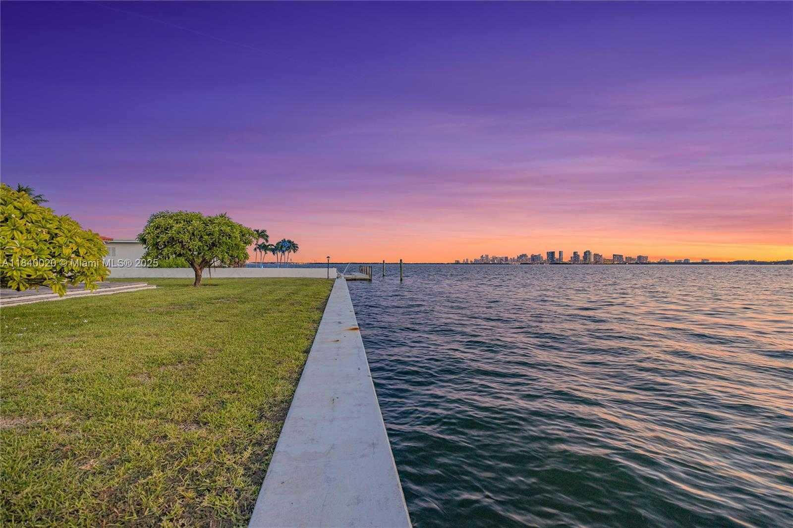 Small Image of 7500 WEST TREASURE DR, North Bay Village Number 37