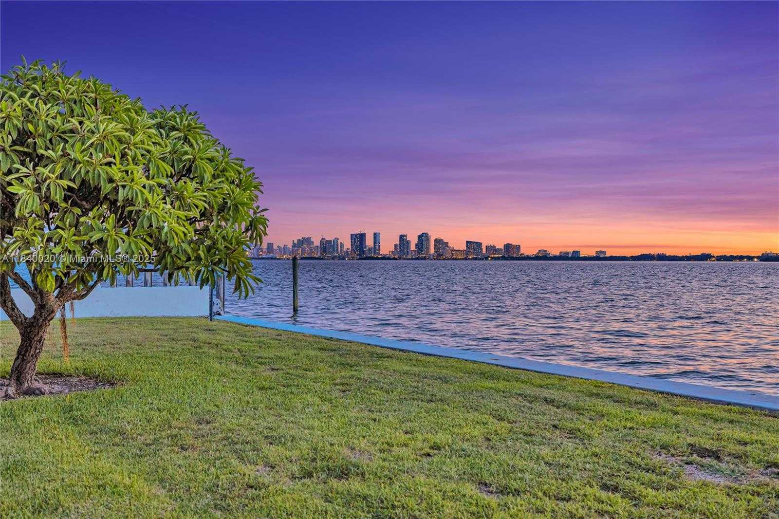 Small Image of 7500 WEST TREASURE DR, North Bay Village Number 40