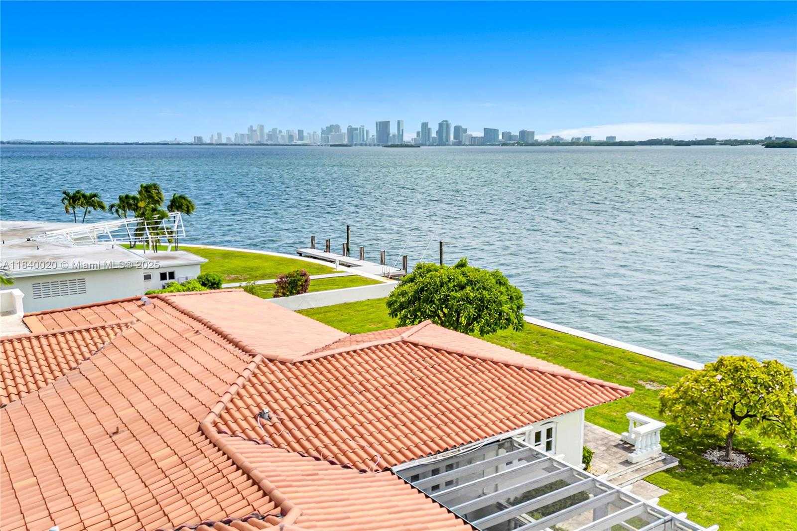 Small Image of 7500 WEST TREASURE DR, North Bay Village Number 7