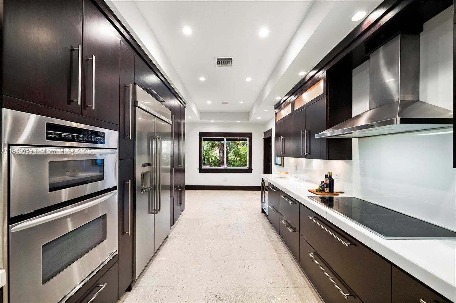 Small Image of 160 WEST SUNRISE AVE, Coral Gables Number 13