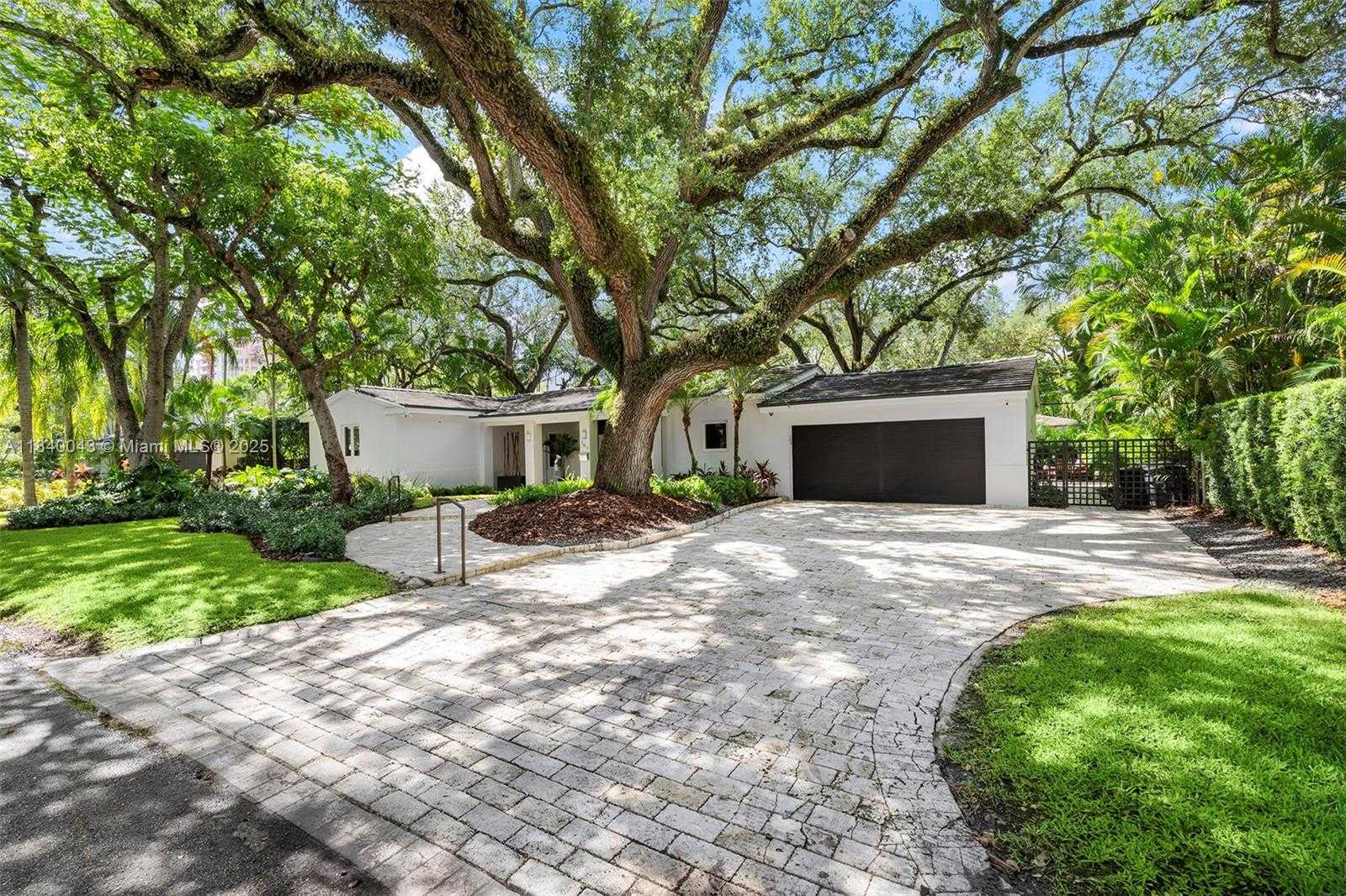 Small Image of 160 WEST SUNRISE AVE, Coral Gables Number 2