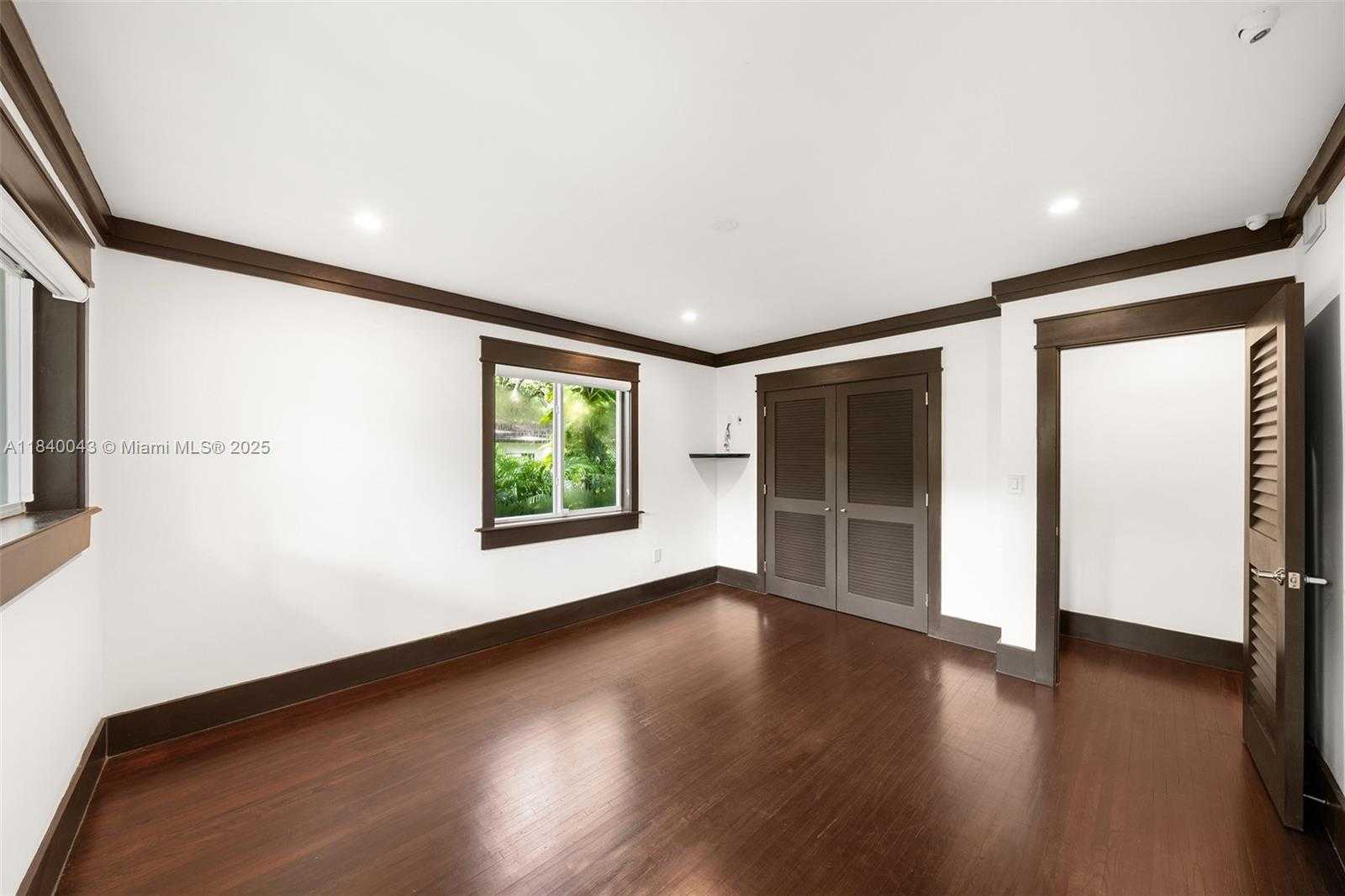 Small Image of 160 WEST SUNRISE AVE, Coral Gables Number 20