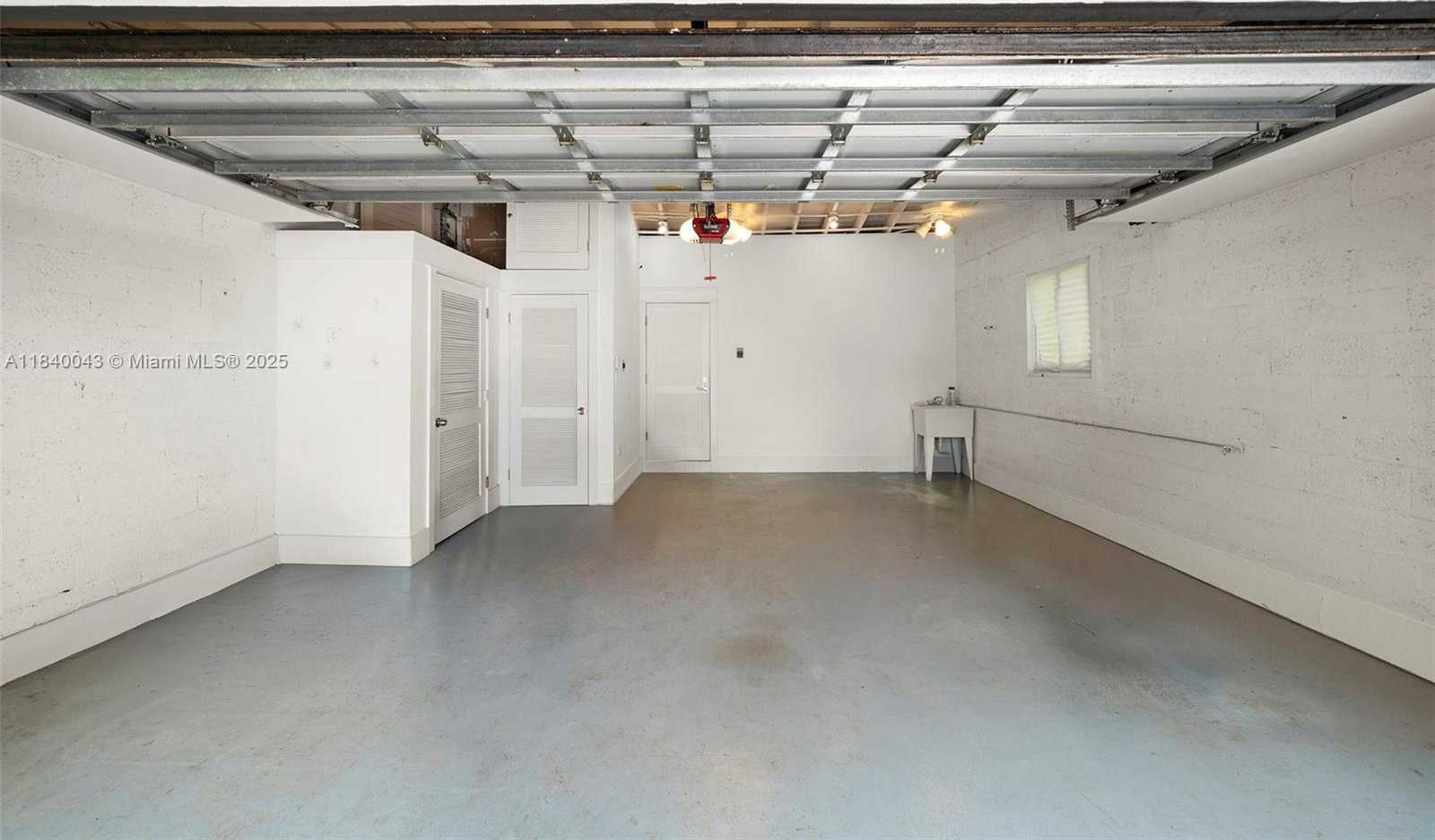 Small Image of 160 WEST SUNRISE AVE, Coral Gables Number 34