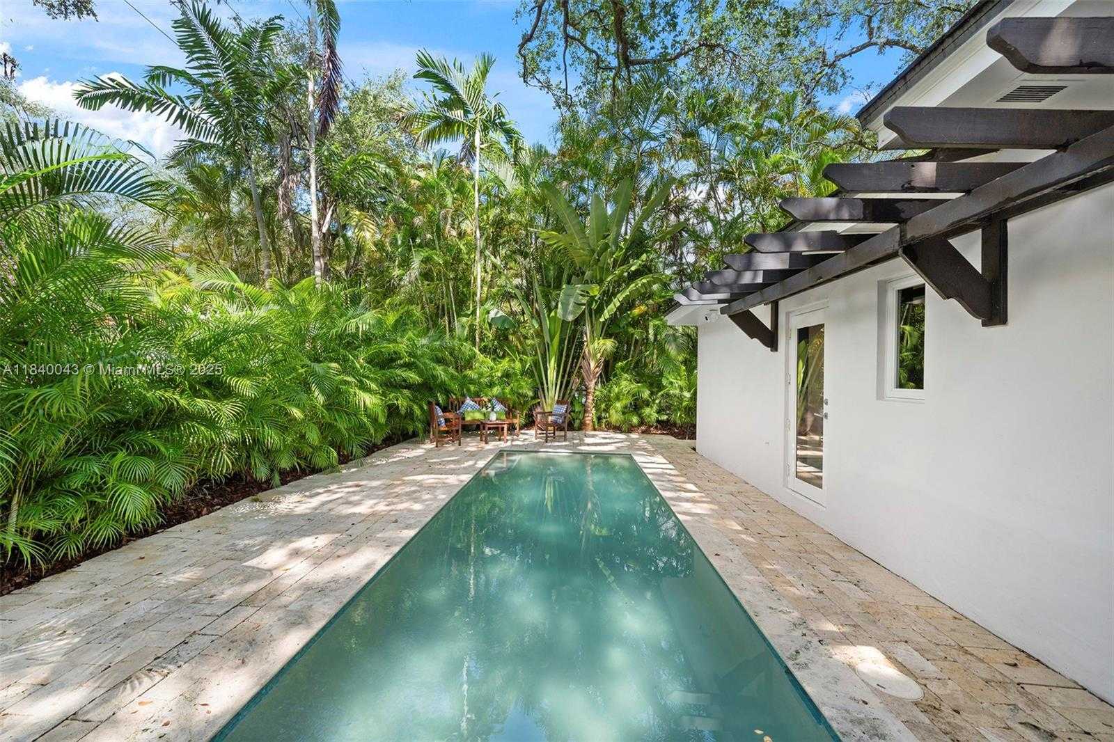 Small Image of 160 WEST SUNRISE AVE, Coral Gables Number 35