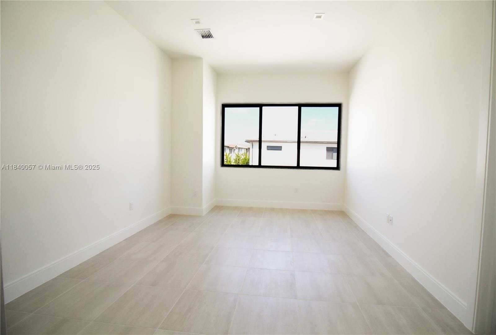 Small Image of 8074 NORTH WEST 43RD ST, Doral Number 12