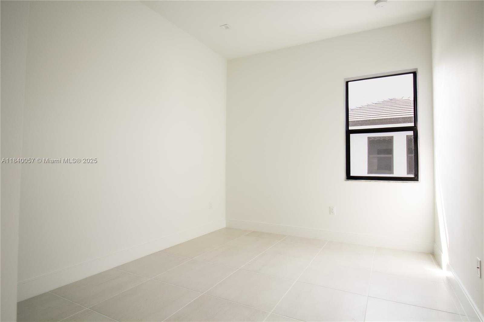 Small Image of 8074 NORTH WEST 43RD ST, Doral Number 16