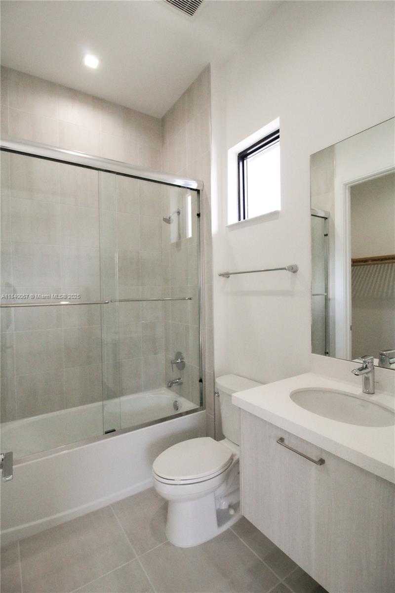 Small Image of 8074 NORTH WEST 43RD ST, Doral Number 17