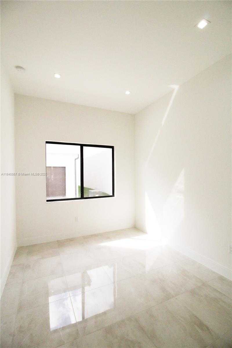 Small Image of 8074 NORTH WEST 43RD ST, Doral Number 6