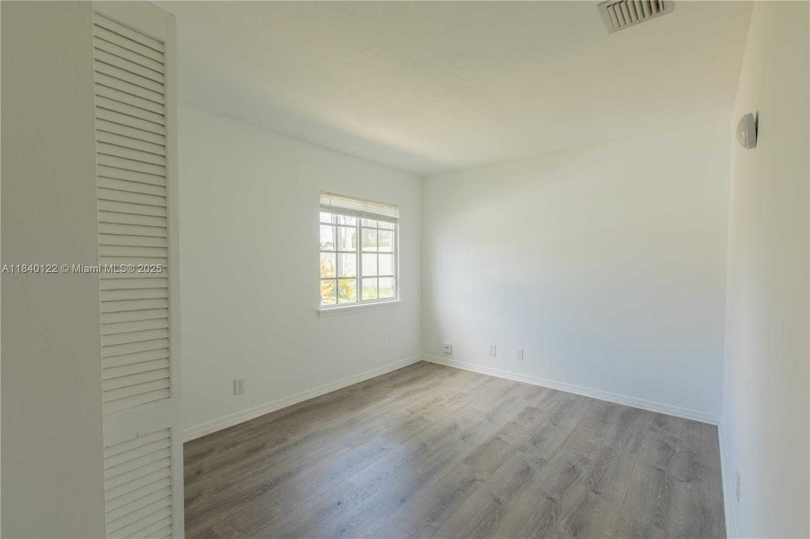 Small Image of 1711 SOUTH WEST 116TH WAY, Miramar Number 19
