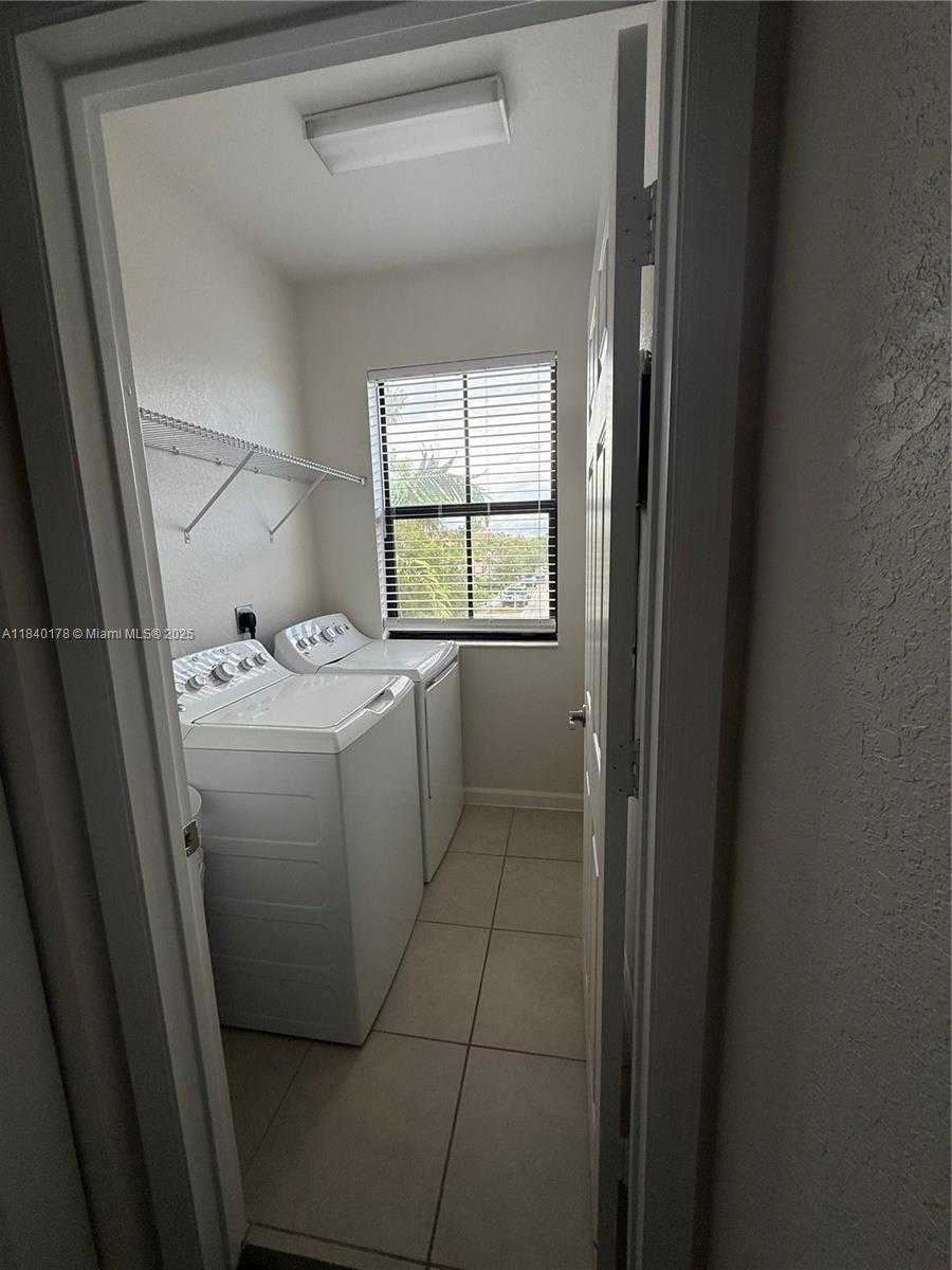 Small Image of 2502 NORTH EAST 1ST ST, Homestead Number 23