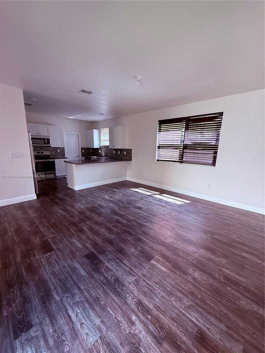 Small Image of 2502 NORTH EAST 1ST ST, Homestead Number 6