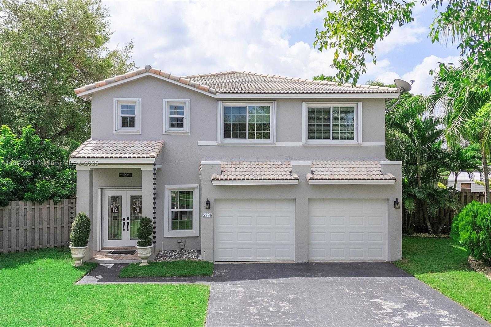 Small Image of 5998 SOUTH WEST 112TH DR, Cooper City Number 2