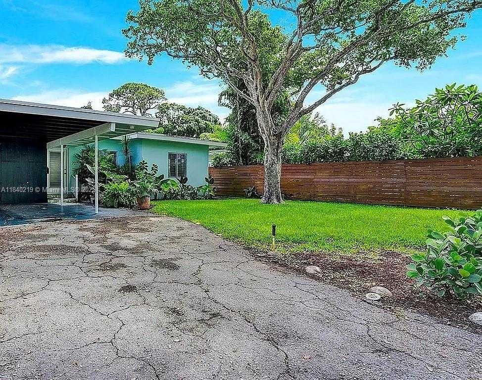 Small Image of 707 SOUTH EAST 11TH CT, Fort Lauderdale Number 2