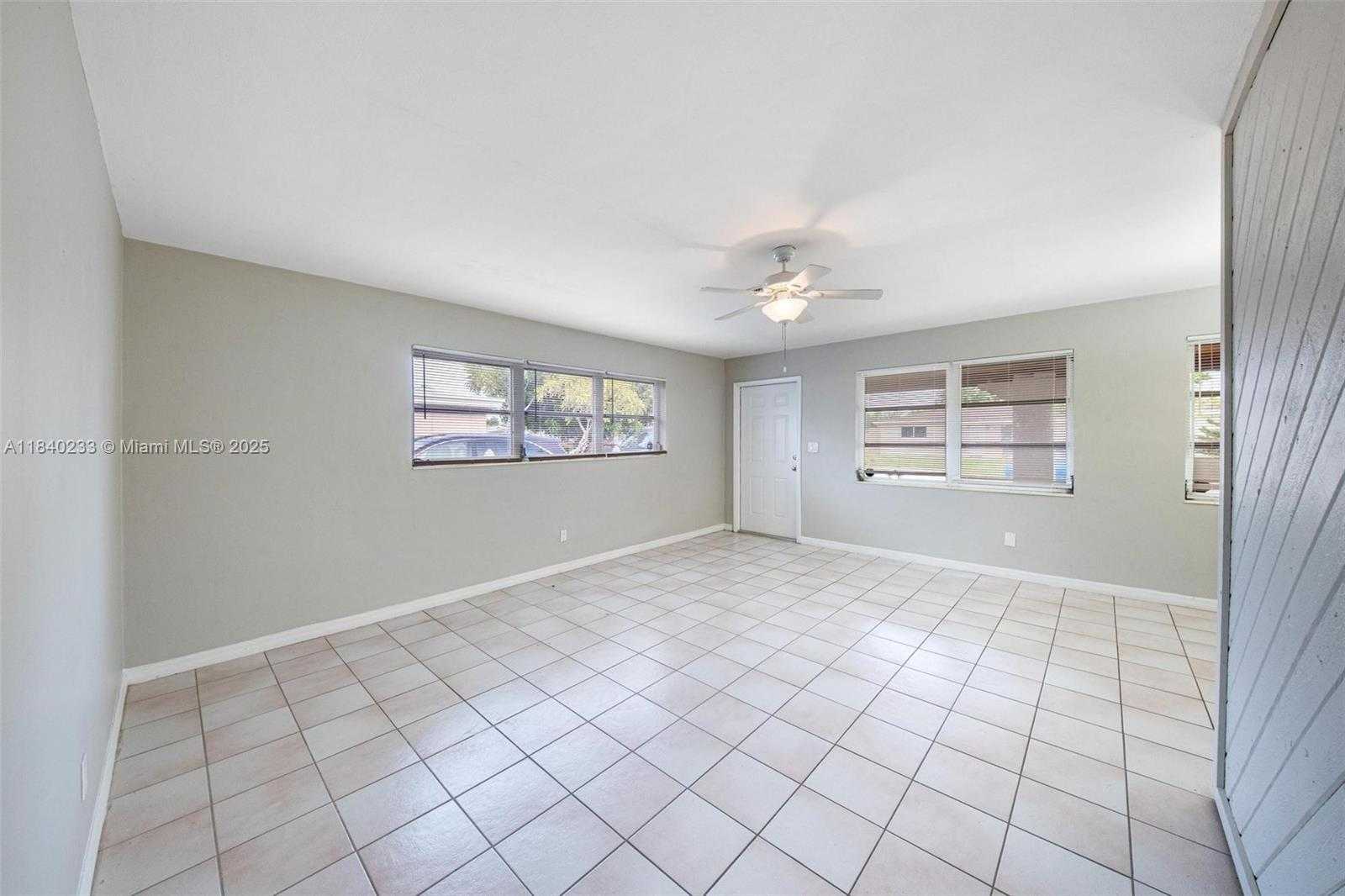 Small Image of 6425 SOUTH WEST 21ST ST, Miramar Number 12