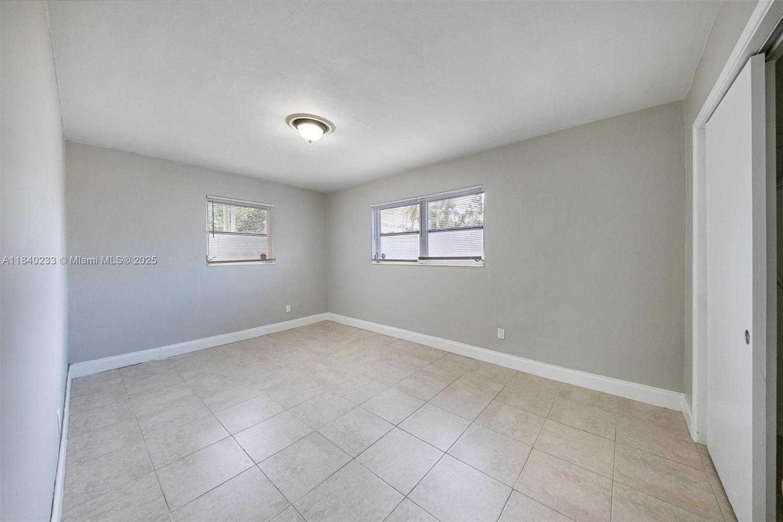 Small Image of 6425 SOUTH WEST 21ST ST, Miramar Number 14