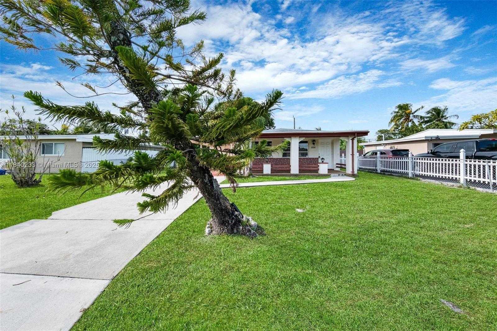 Small Image of 6425 SOUTH WEST 21ST ST, Miramar Number 2