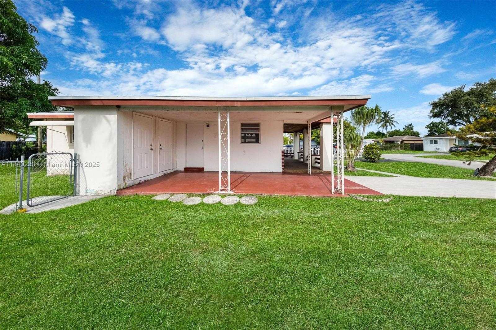 Small Image of 6425 SOUTH WEST 21ST ST, Miramar Number 23