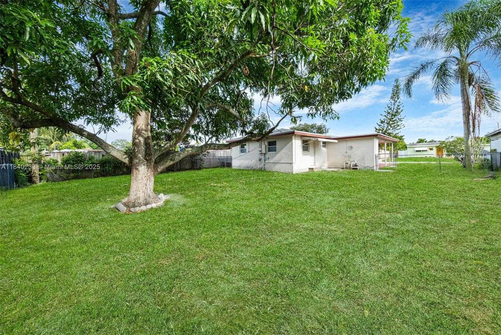 Small Image of 6425 SOUTH WEST 21ST ST, Miramar Number 31