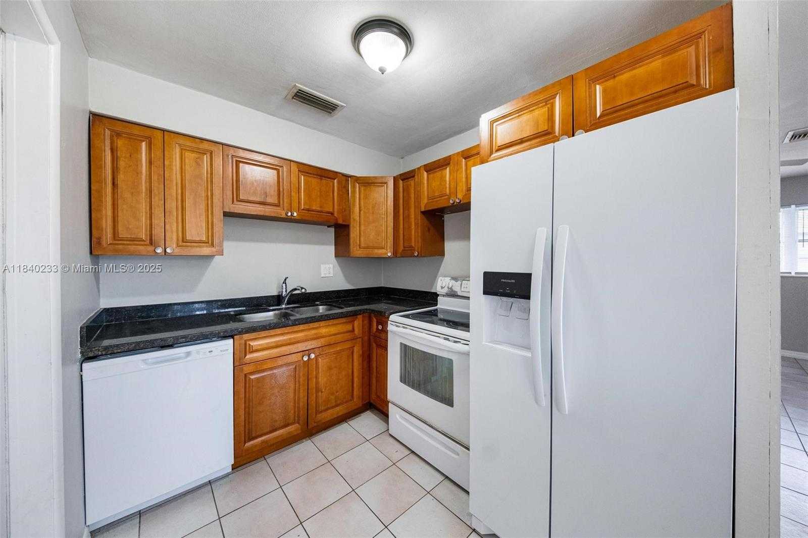 Small Image of 6425 SOUTH WEST 21ST ST, Miramar Number 6