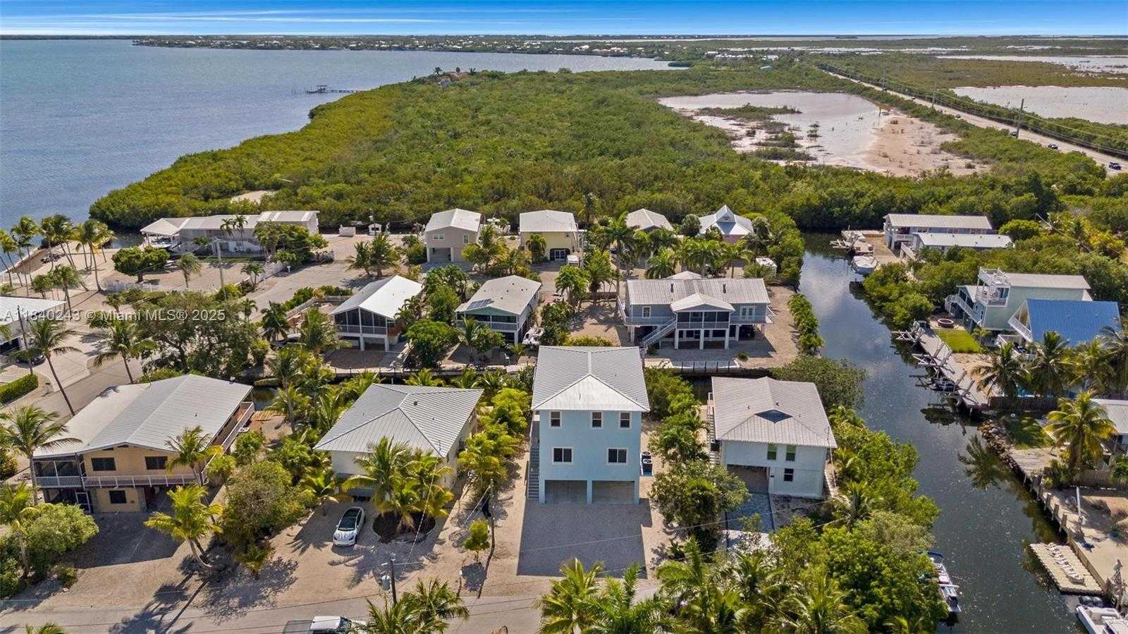 Small Image of 142 PEG LEG LN, Lower Keys Number 12