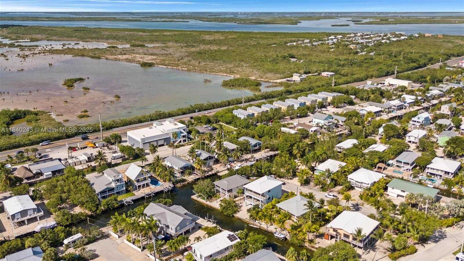 Small Image of 142 PEG LEG LN, Lower Keys Number 18