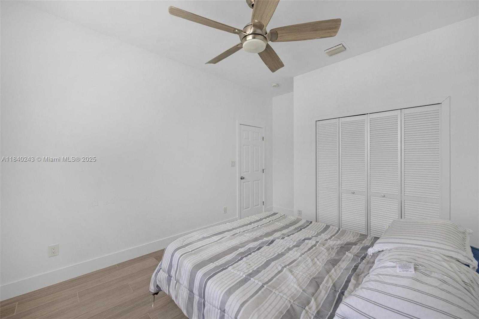 Small Image of 142 PEG LEG LN, Lower Keys Number 48