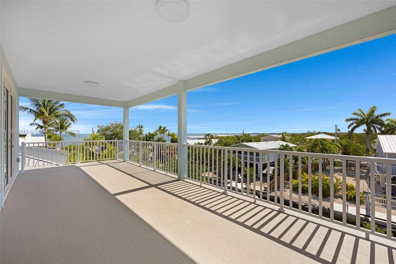 Small Image of 142 PEG LEG LN, Lower Keys Number 76