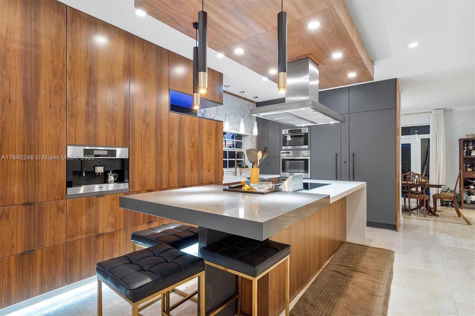 Small Image of 6478 NORTH WEST 113TH PL, Doral Number 24