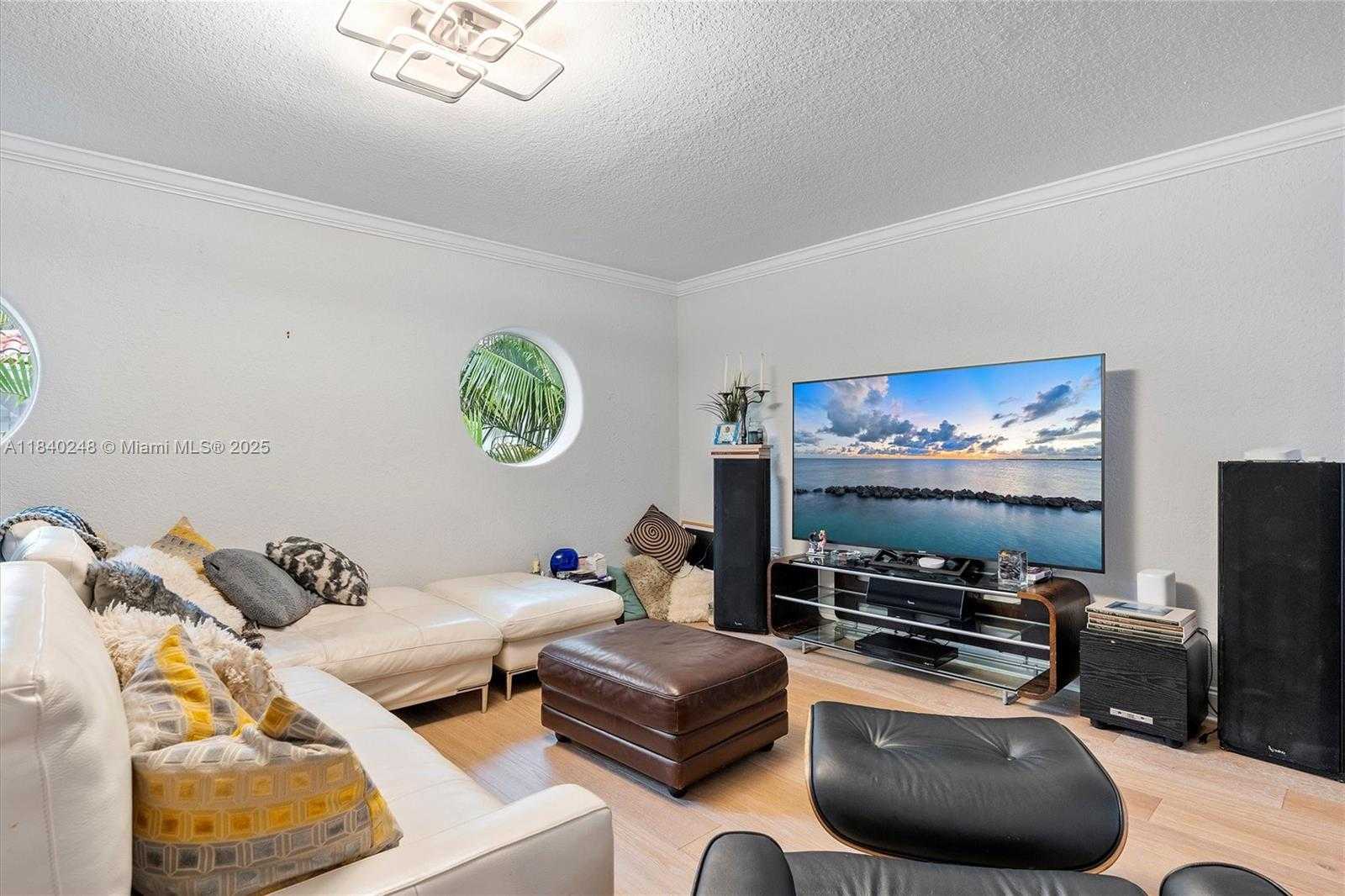 Small Image of 6478 NORTH WEST 113TH PL, Doral Number 45