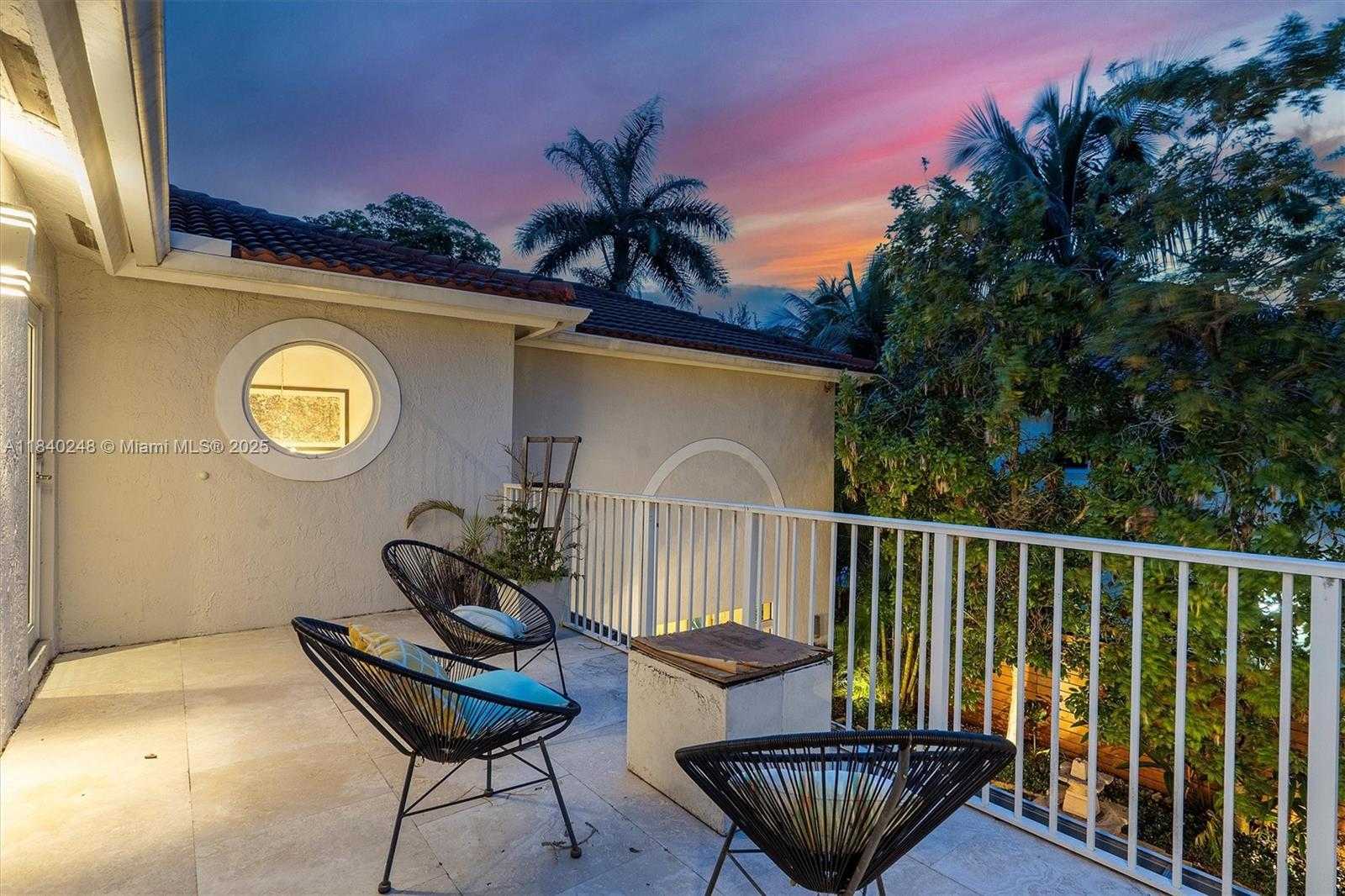 Small Image of 6478 NORTH WEST 113TH PL, Doral Number 47