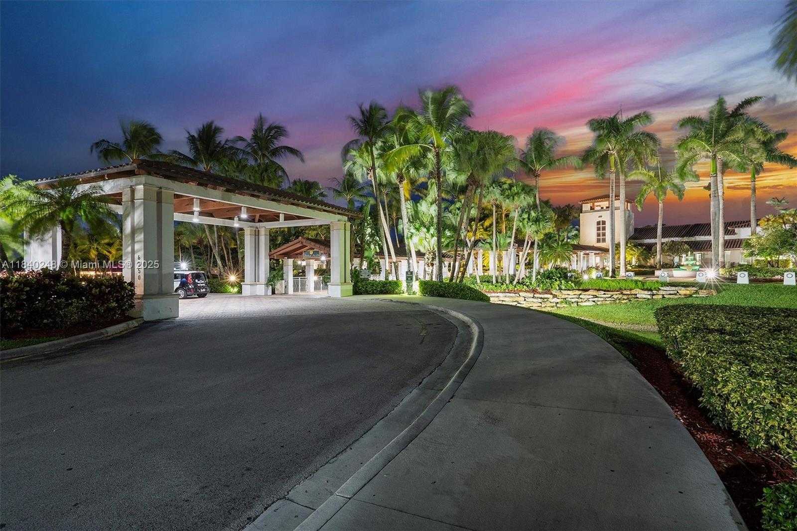 Small Image of 6478 NORTH WEST 113TH PL, Doral Number 57