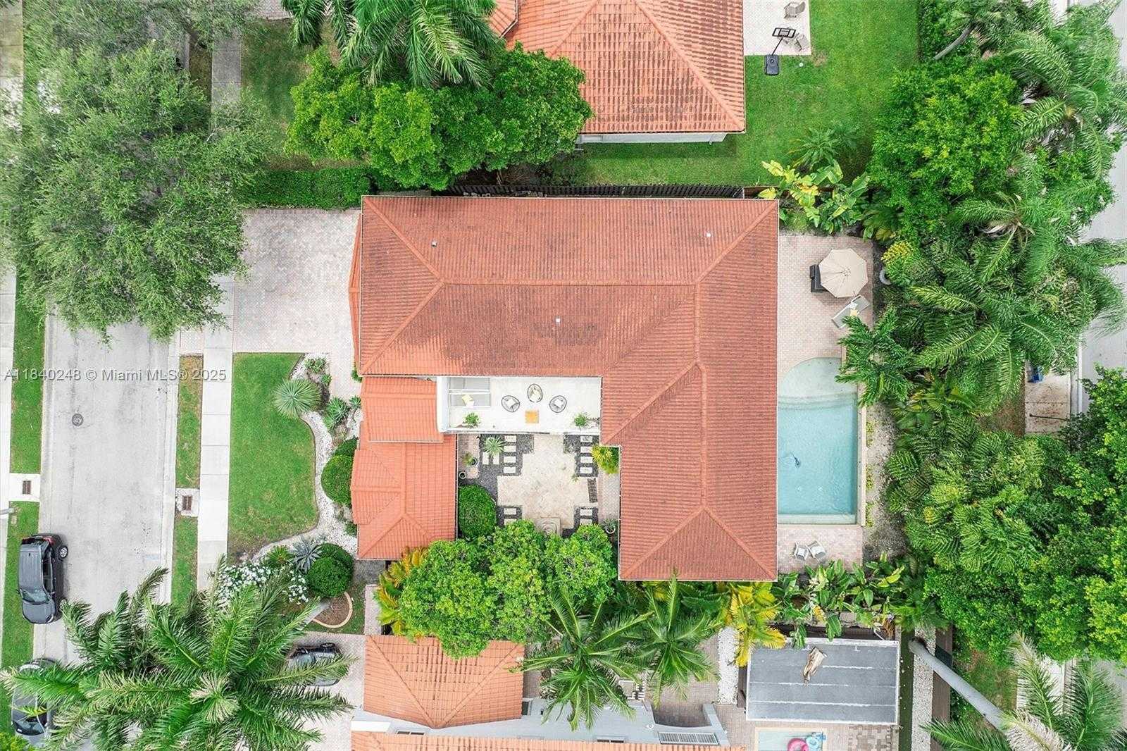 Small Image of 6478 NORTH WEST 113TH PL, Doral Number 65